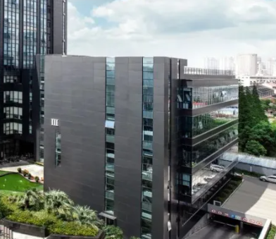 无锡中亚地金装饰工程有限公司解析耐磨地坪骨料撒布工艺