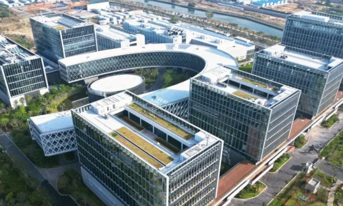 无锡中亚地金装饰工程有限公司环氧地坪施工工艺流程与质量验收标准解析